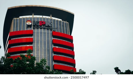 KPK Tahan 5 Tersangka Kasus Korupsi Dana PEN dan Pengadaan Barang di Situbondo