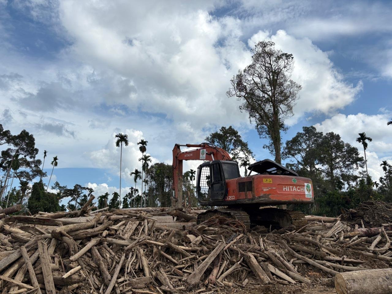 BNPB Buka Akses Jalan Terdampak Banjir di Aceh Utara