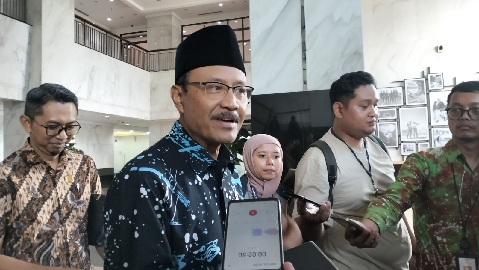 Gus Ipul Bahas Penambahan Anggaran Bantuan Bencana Bersama Menteri Keuangan