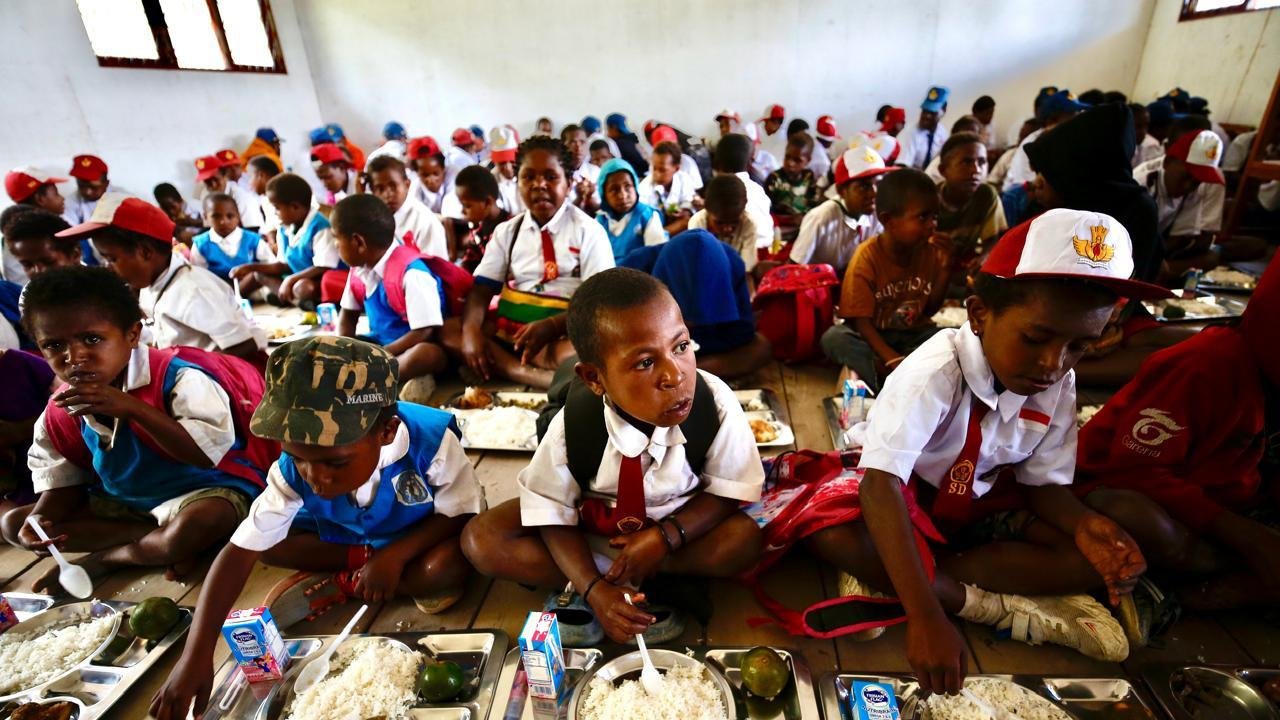 Komisi XIII DPR Dorong Program Makan Bergizi Gratis untuk Anak 3T di Papua