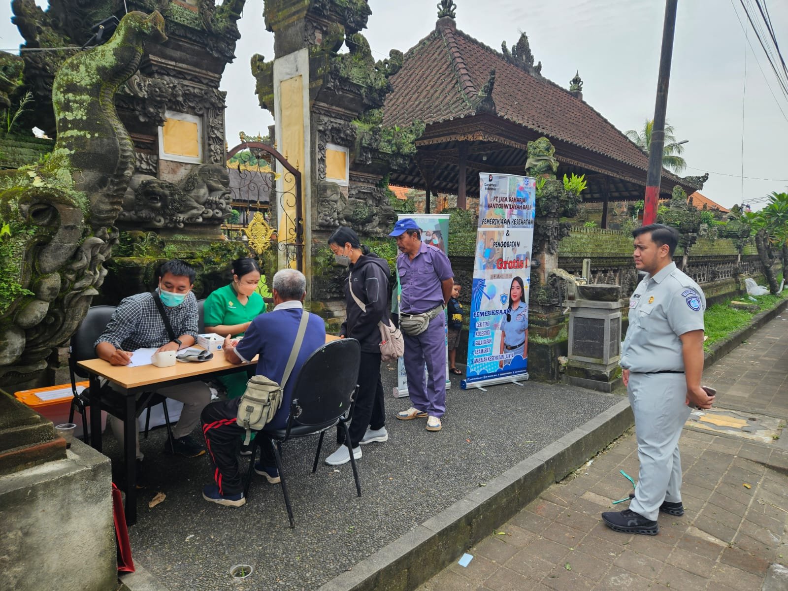 Jasa Raharja Bali Gelar MUKL di Pasar Desa Adat Blahkiuh Bersama Samsat Keliling Badung