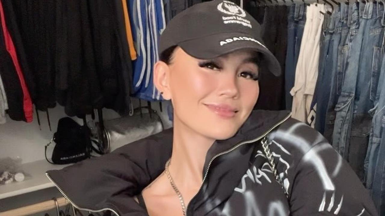 Agnez Mo Pulang ke Indonesia, Siapkan Penampilan Total di HUT ke-31 Indosiar