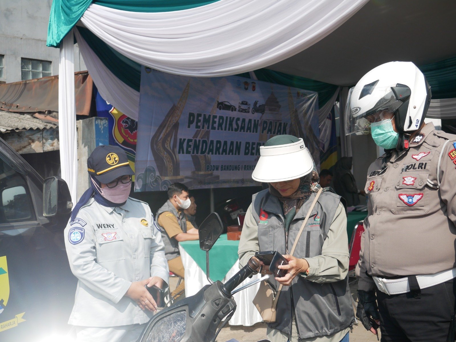 Opsgab di Pos Polisi Bojongsoang, Jasa Raharja Rancaekek  Ajak Masyarakat Patuh Pajak dan Tertib Berkendara