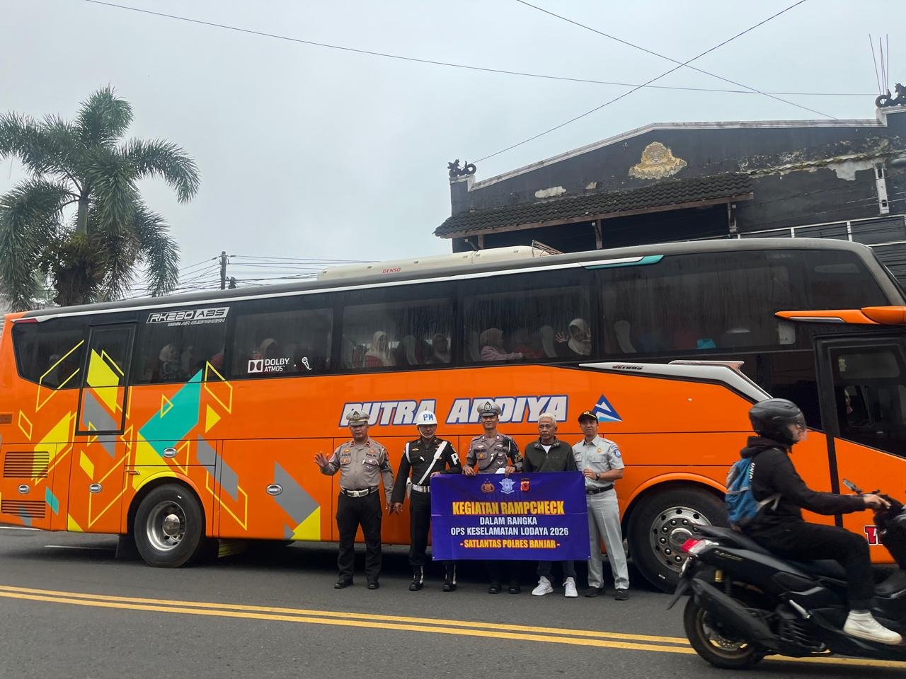 Jasa Raharja Cabang Tasikmalaya melalui PJ Samsat Kota Banjar Laksanakan Ramp Check dalam Rangka Ops Keselamatan Lodaya 2026