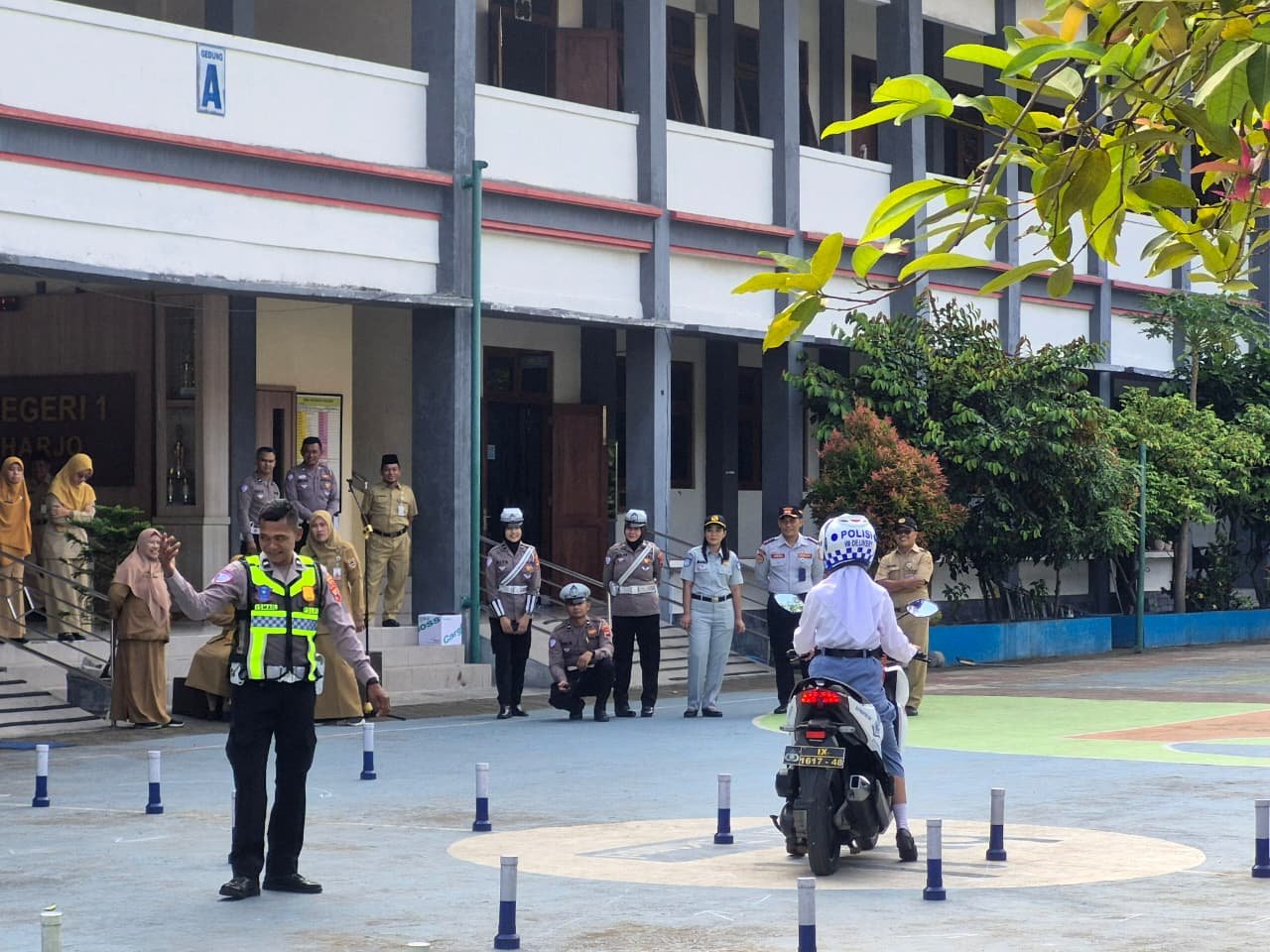 Jasa Raharja Sukoharjo, Satlantas Polres Sukoharjo dan Dishub Sukoharjo Tanamkan Budaya Safety Riding di SMK Negeri 1Sukoharjo