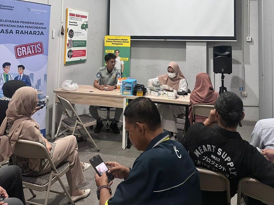 Tingkatkan Keselamatan Berkendara, Jasa Raharja Sulsel Gelar Pemeriksaan Kesehatan Gratis dan PPGD di TPI Makassar