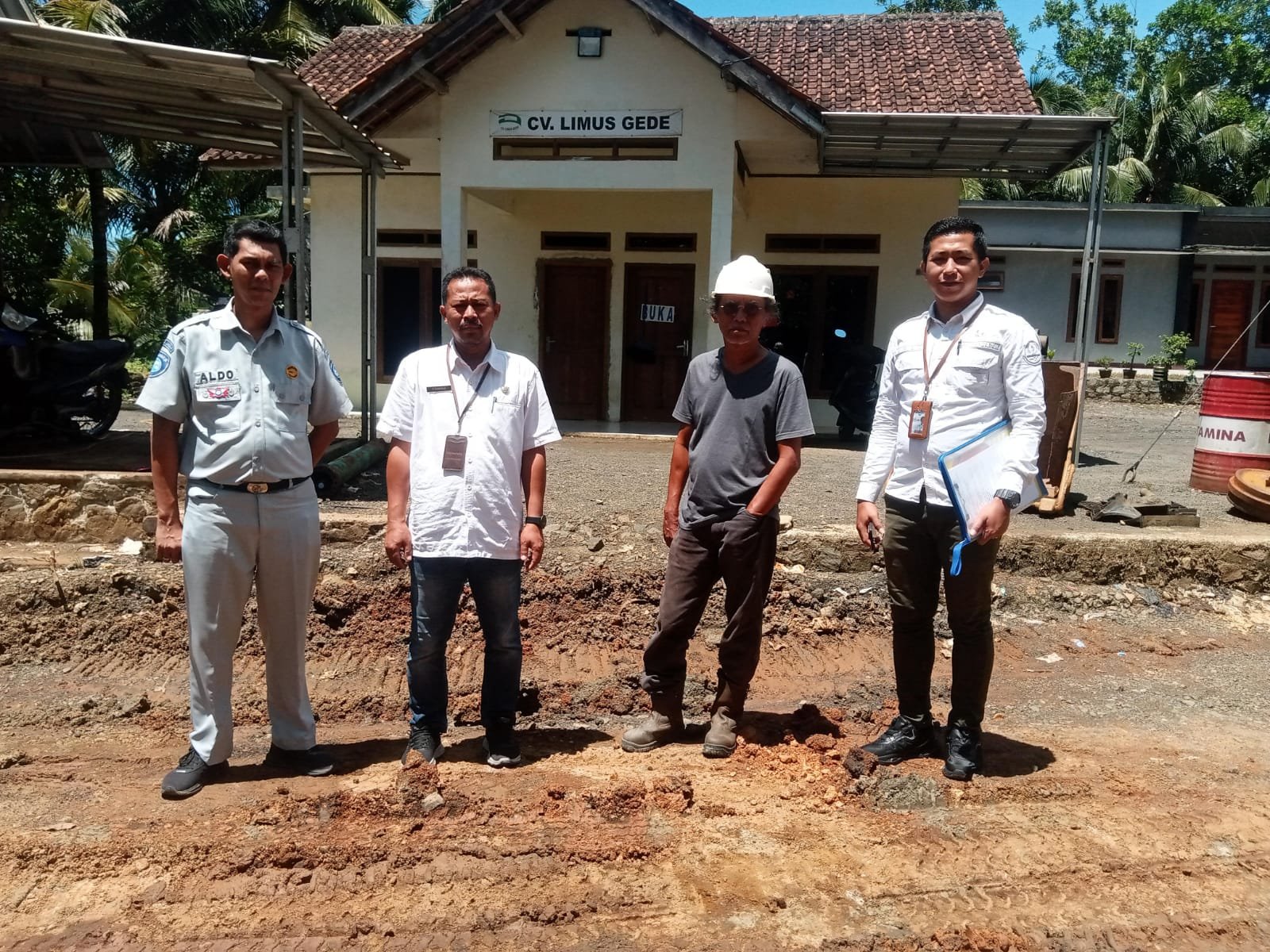 PT Jasa Raharja Bersama P3D Wilayah Pangandaran Laksanakan Penelusuran dan Pendataan Angkutan Beban dan Alat Berat di Sektor Industri dan Pertambangan