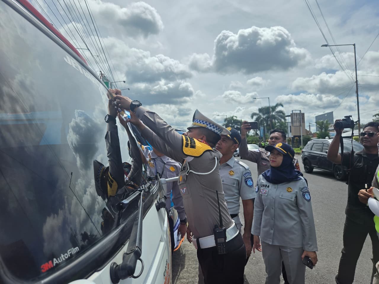 Sinergi Jasa Raharja NTB dan Stakeholder Lakukan Ramp Check Angkutan Umum di Terminal Mandalika