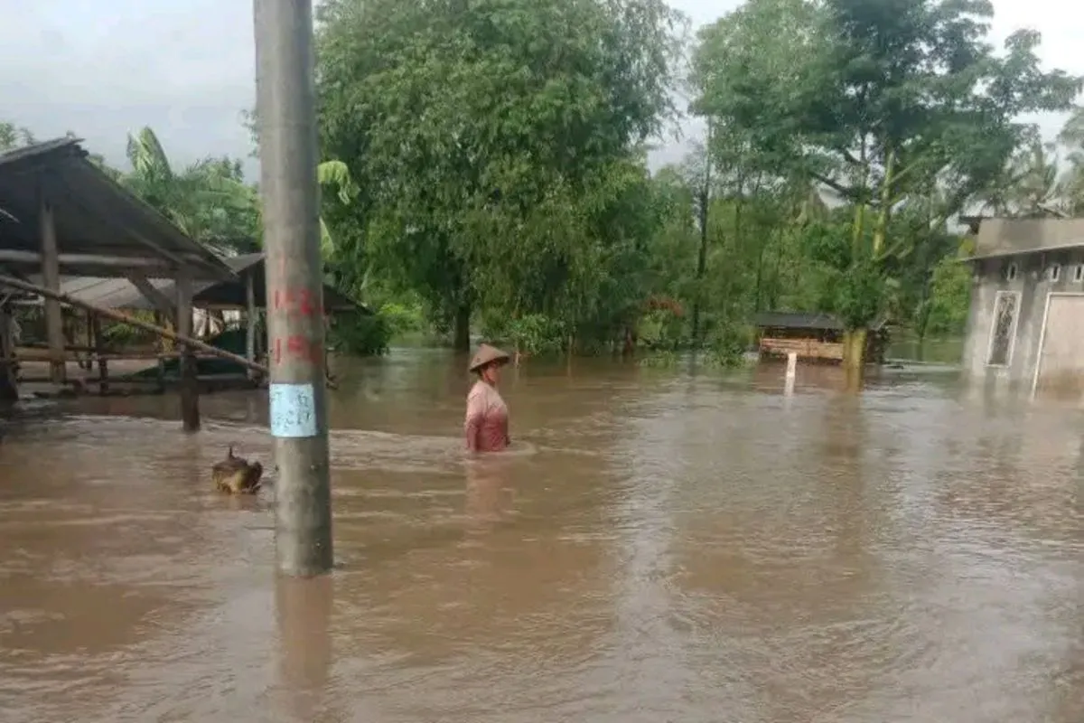 Jerowaru Terparah, BPBD Lombok Timur Fokus Bantuan Logistik Korban Banjir