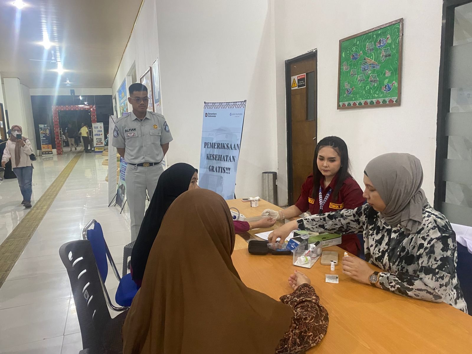 Jasa Raharja Cabang Mamuju Gelar Pemeriksaan Kesehatan Gratis (MUKL) Secara Rutin di Terminal Simbuang Selama Pam Lebaran 2026