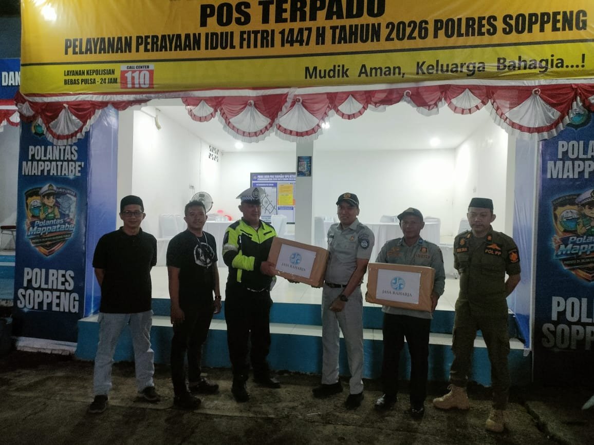 Tekan Risiko Kecelakaan, Jasa Raharja Soppeng Pasang Spanduk dan Dukung Posko PAM Lebaran 2026