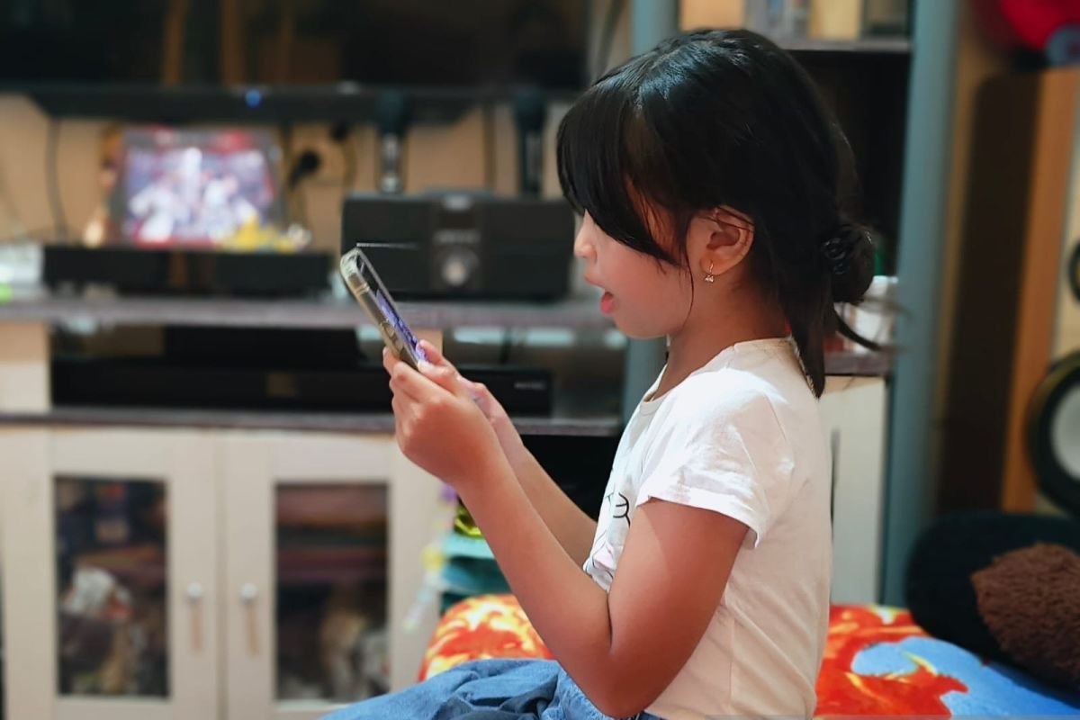 Pemprov Jabar Gencarkan Pembatasan Medsos Anak, Sasar Sekolah dan Siswa Baru