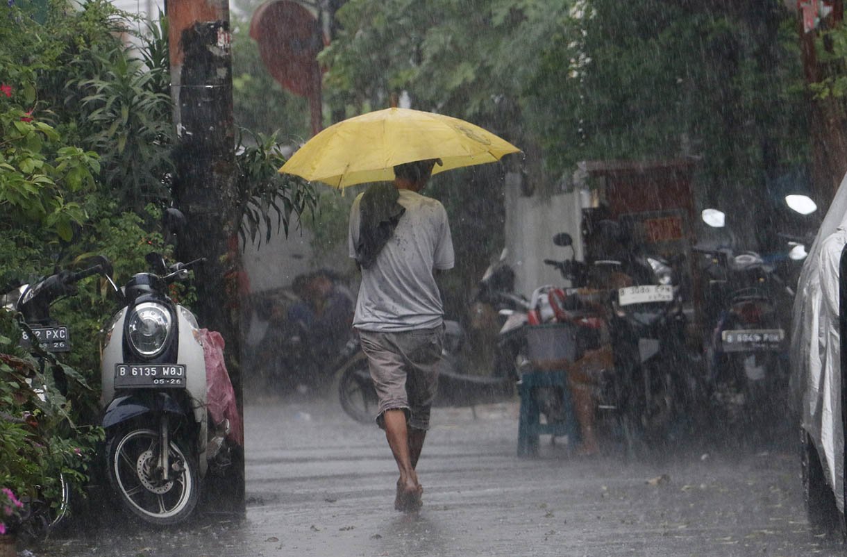 BMKG: Hujan Ringan Guyur Mayoritas Wilayah Indonesia Hari Ini