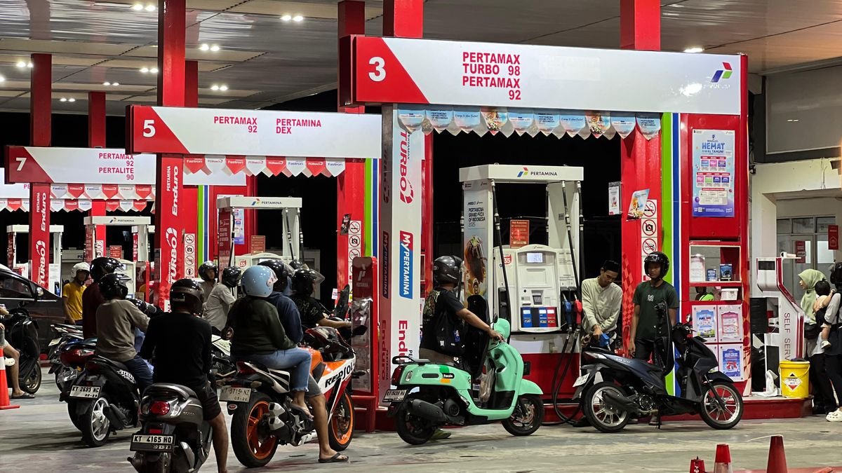 BBM Nonsubsidi Stabil, Pertamax Rp12.300 dan Pertamax Green Rp12.900 per Liter