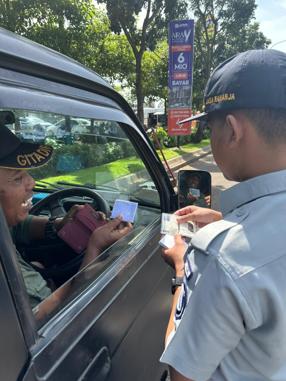 Tingkatkan Kepatuhan Pajak Kendaraan Bermotor, Tim Pembina SAMSAT Ciputat Gelar Razia Operasi Gabungan