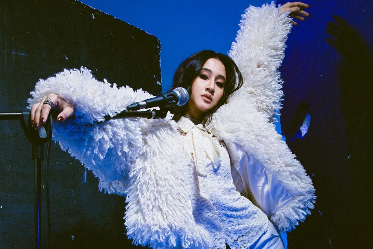 Lewat Album “Rombak”, Keisya Levronka Jembatani Nostalgia Pop-Rock 2000-an dengan Generasi Baru