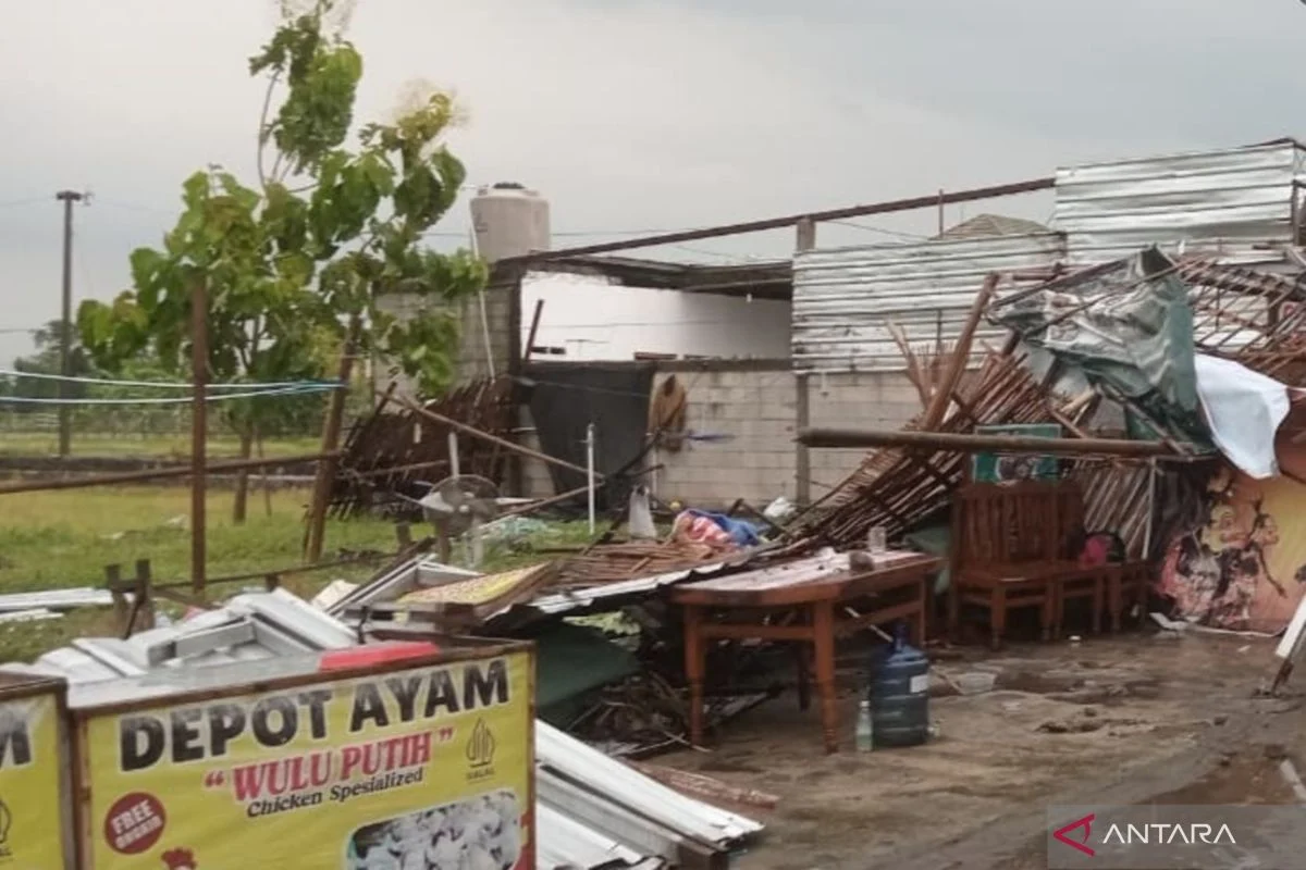 BNPB Minta Daerah Waspadai Potensi Bencana Hidrometeorologi dan Karhutla