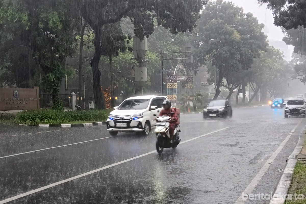 BMKG Imbau Waspada Hujan Lebat dan Petir di Sejumlah Daerah Indonesia