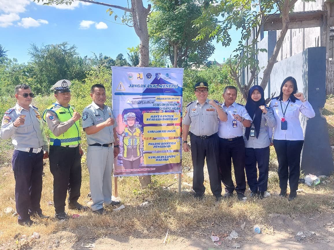 Edukasi Pengemudi Truk dan Pemasangan Spanduk, Upaya Preventif Jasa Raharja Sumbawa Tekan Angka Kecelakaan