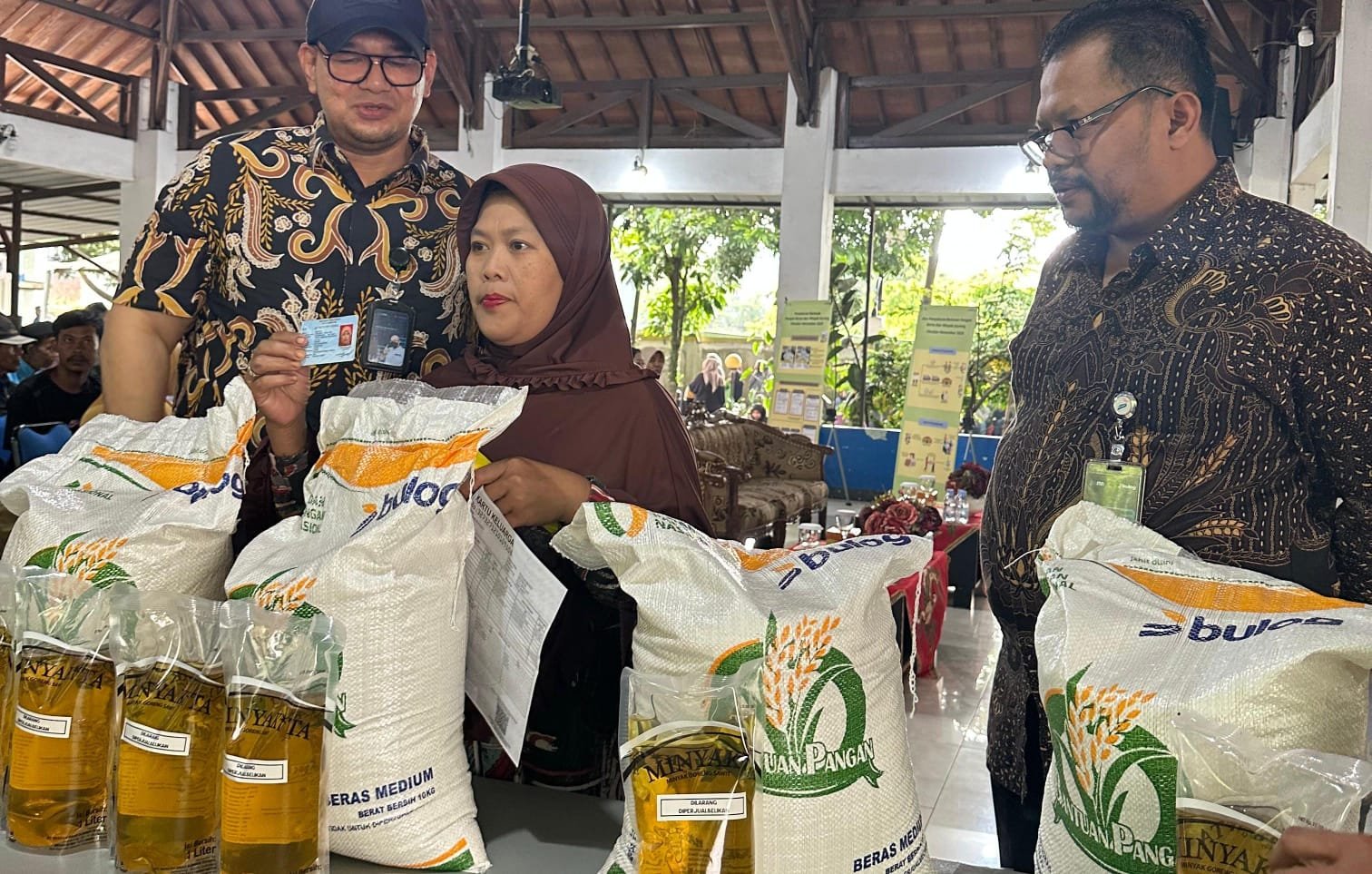 Bapanas: Realisasi Bantuan Pangan Beras dan Minyakita Sudah Capai 55,37 Persen