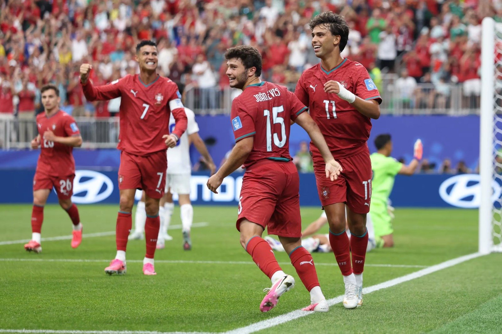 Portugal Pesta Gol ke Gawang Uzbekistan, Ronaldo Antar Selecao Menang 5-0