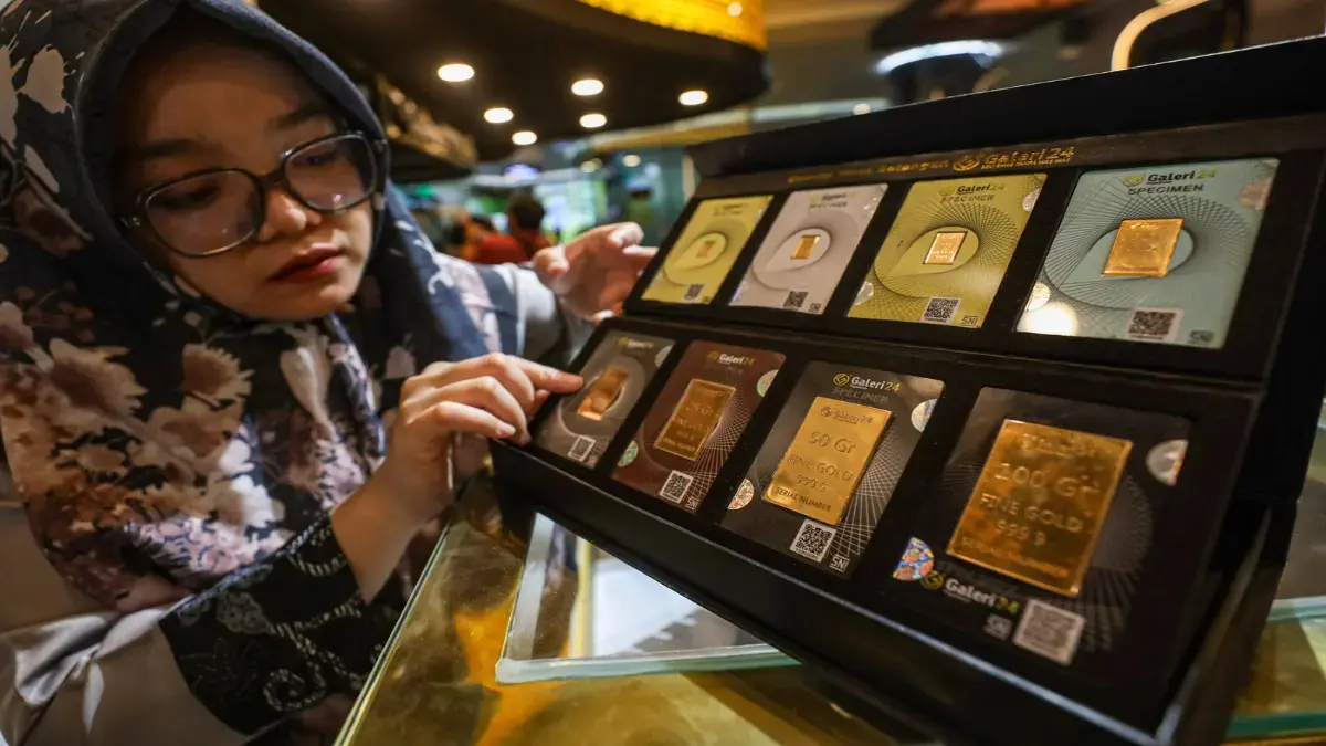 Harga Emas Antam Hari Ini Turun Rp15.000, Kini Rp2,759 Juta per Gram