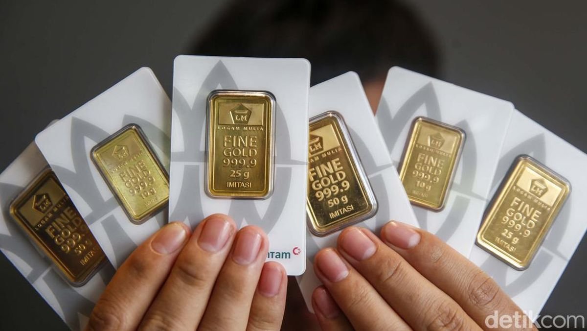 Harga Emas Antam Hari Ini Turun Lagi, Kini Dibanderol Rp2,668 Juta per Gram