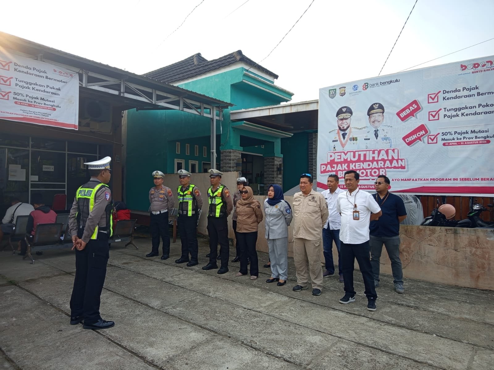 Penertiban Pajak Kendaraan Bermotor Digelar di Bengkulu Tengah, Sejumlah Wajib Pajak Lakukan Pembayaran