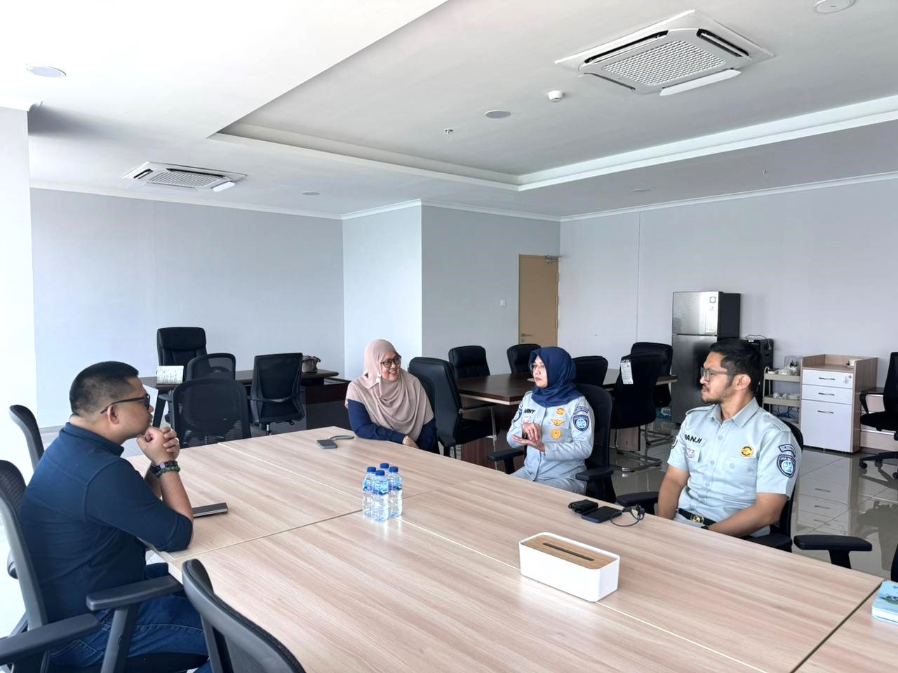 Apresiasi Rumah Sakit Rujukan Indonesia Timur, Jasa Raharja Sulsel Serahkan Penghargaan ke RSUP CPI Makassar