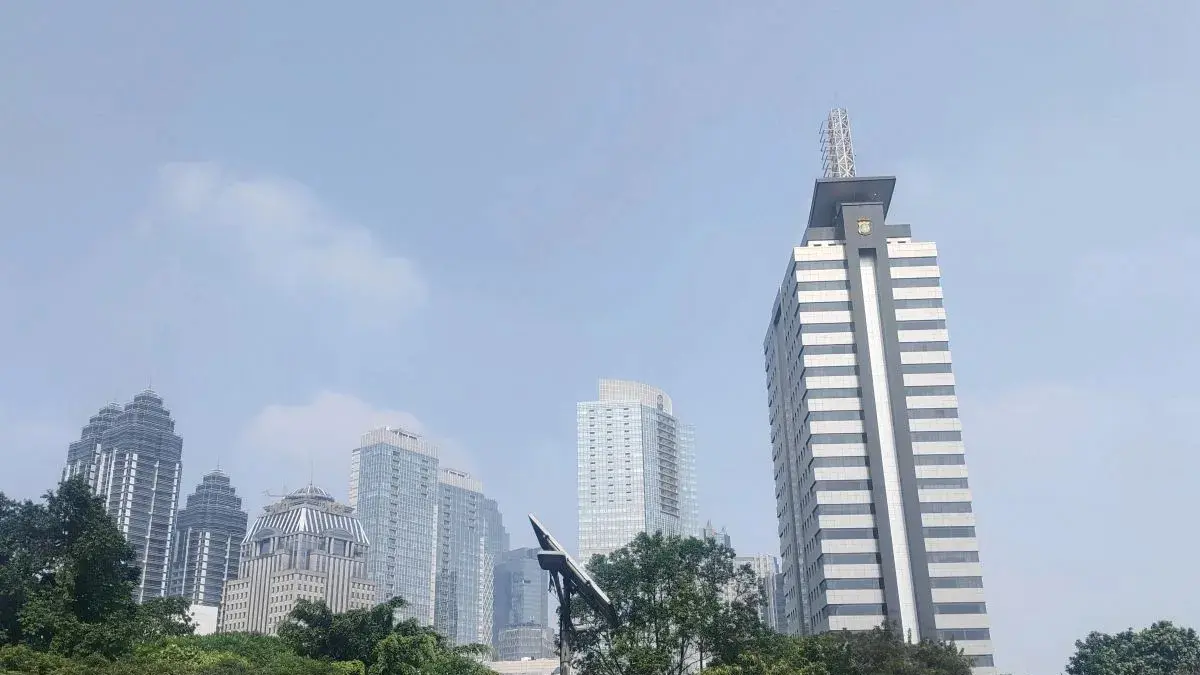 BMKG Prediksi Cuaca Cerah Dominasi Indonesia, Hujan Ringan Berpotensi Terjadi di Sejumlah Kota