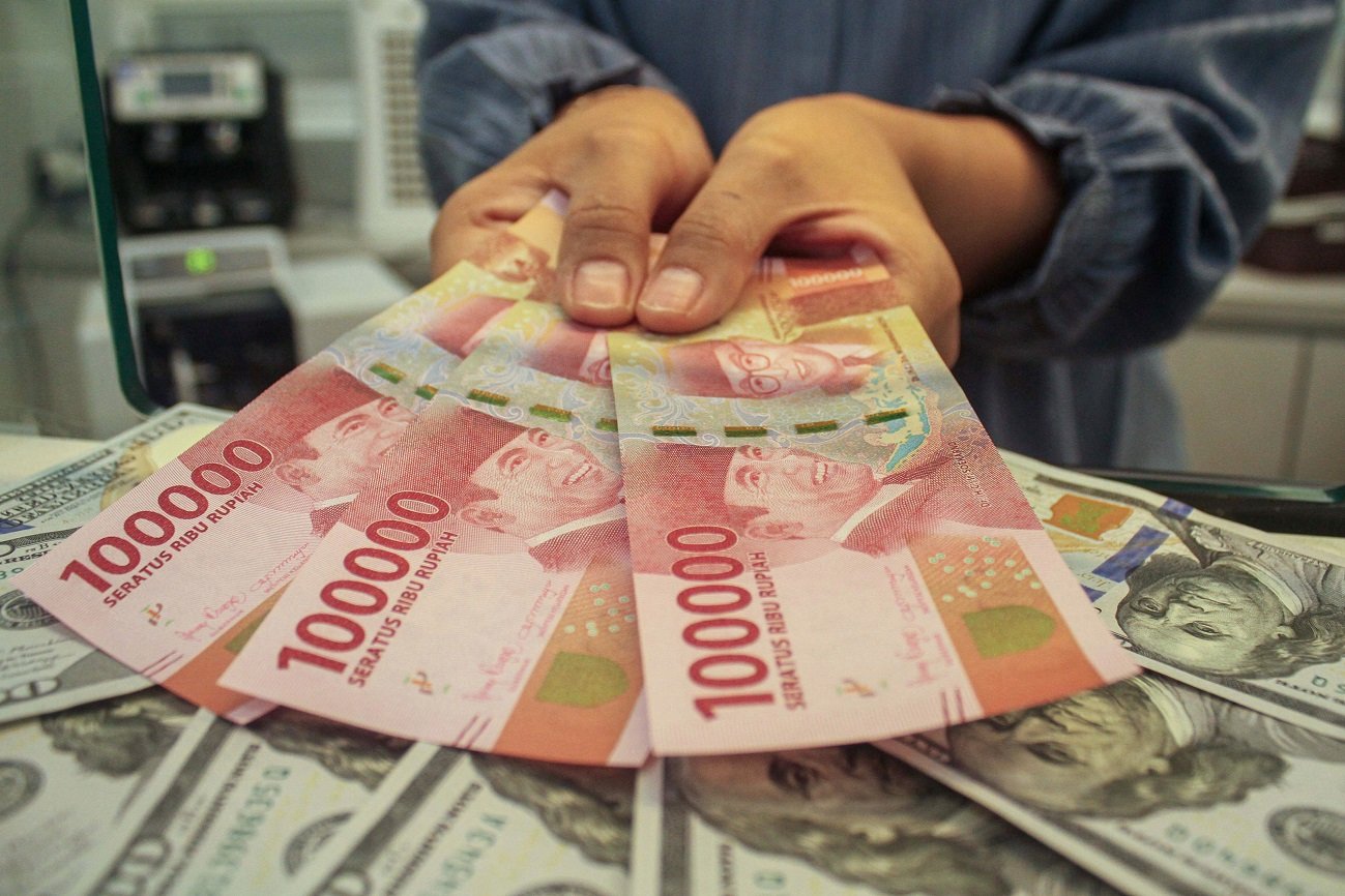 Nilai tukar rupiah dibuka melemah, sentuh Rp18.090 per dolar AS