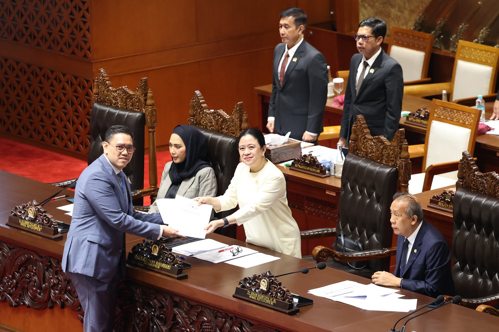 Paripurna DPR Sahkan Tujuh Anggota KI Pusat dan Tiga PAW Periode 2026–2030