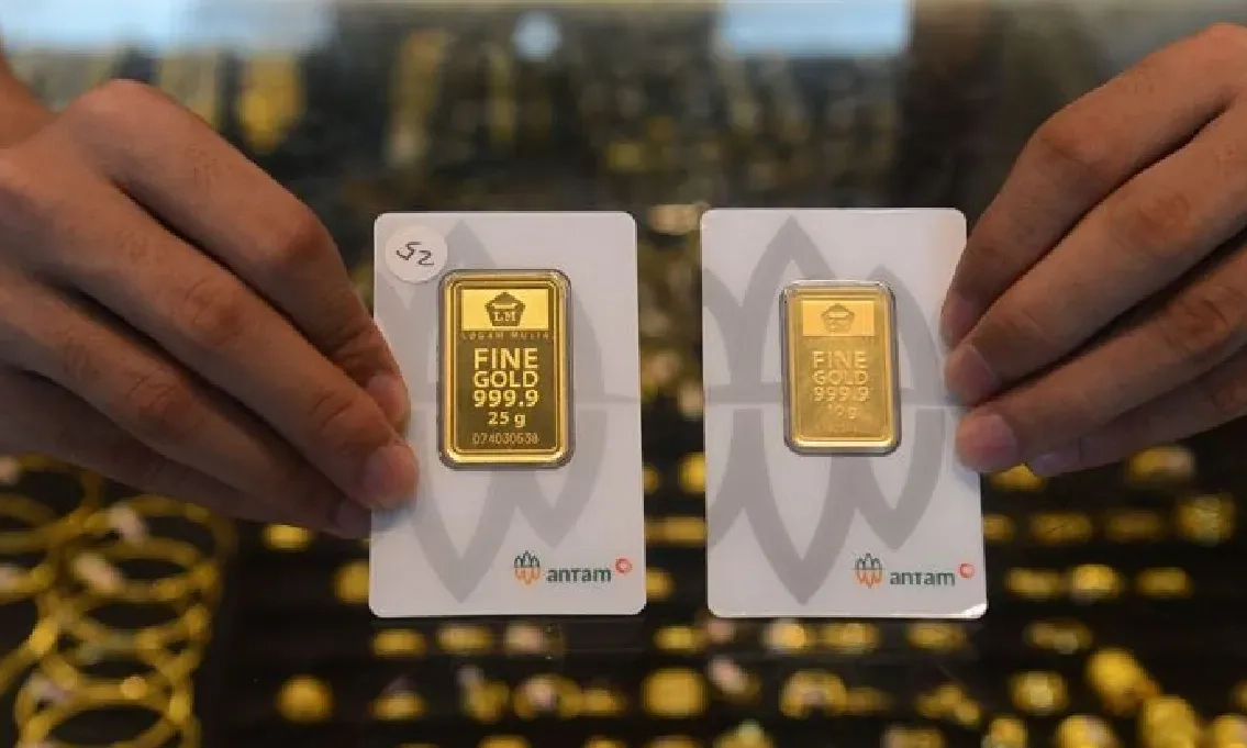 Harga Emas Antam Turun Rp15.000, Kini Dibanderol Rp2,655 Juta per Gram