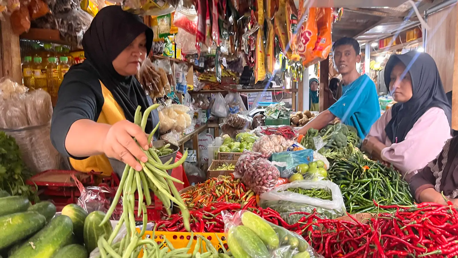 PIHPS: Harga Cabai Rawit Rp60.700 per Kg, Beras dan Minyak Goreng Stabil