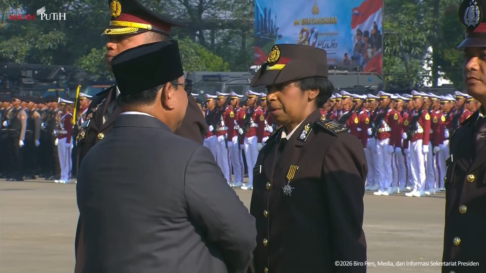 Prabowo: Kepercayaan Rakyat Adalah Senjata Terkuat Seorang Polisi