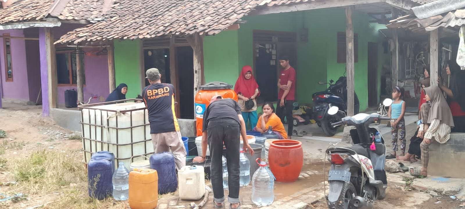 15 Desa di Karawang Dilanda Kekeringan, 828.000 Liter Air Bersih Disalurkan