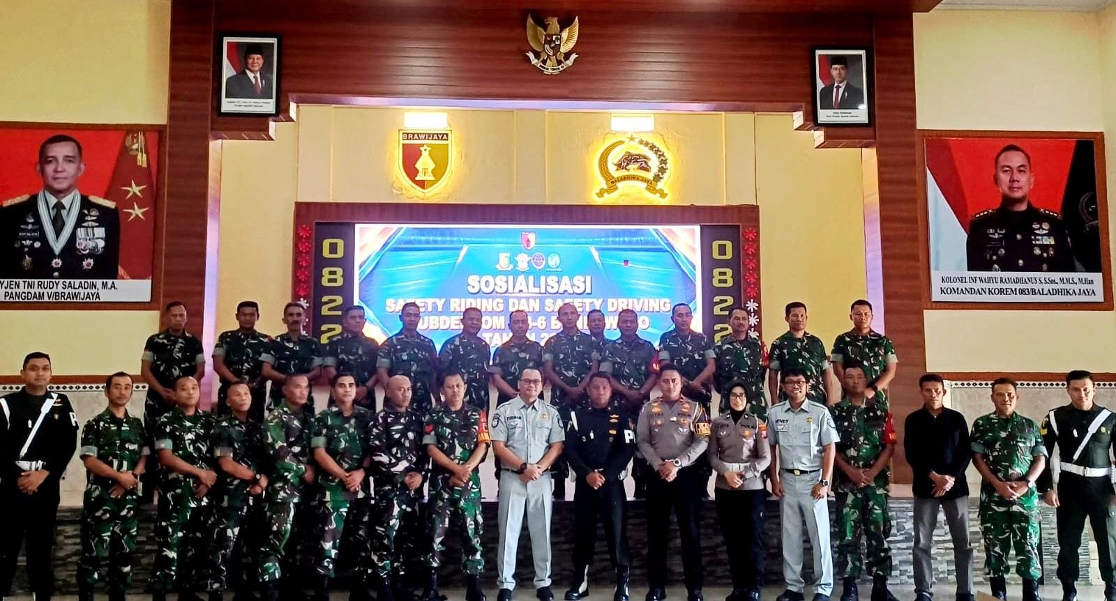 Jasa Raharja dan Satlantas Polres Bondowoso Edukasi Safety Riding dan Driving kepada Anggota TNI Kodim 0822