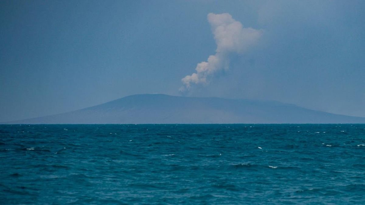 Anak Krakatau Kembali Erupsi, Status Level III atau Siaga Masih Berlaku