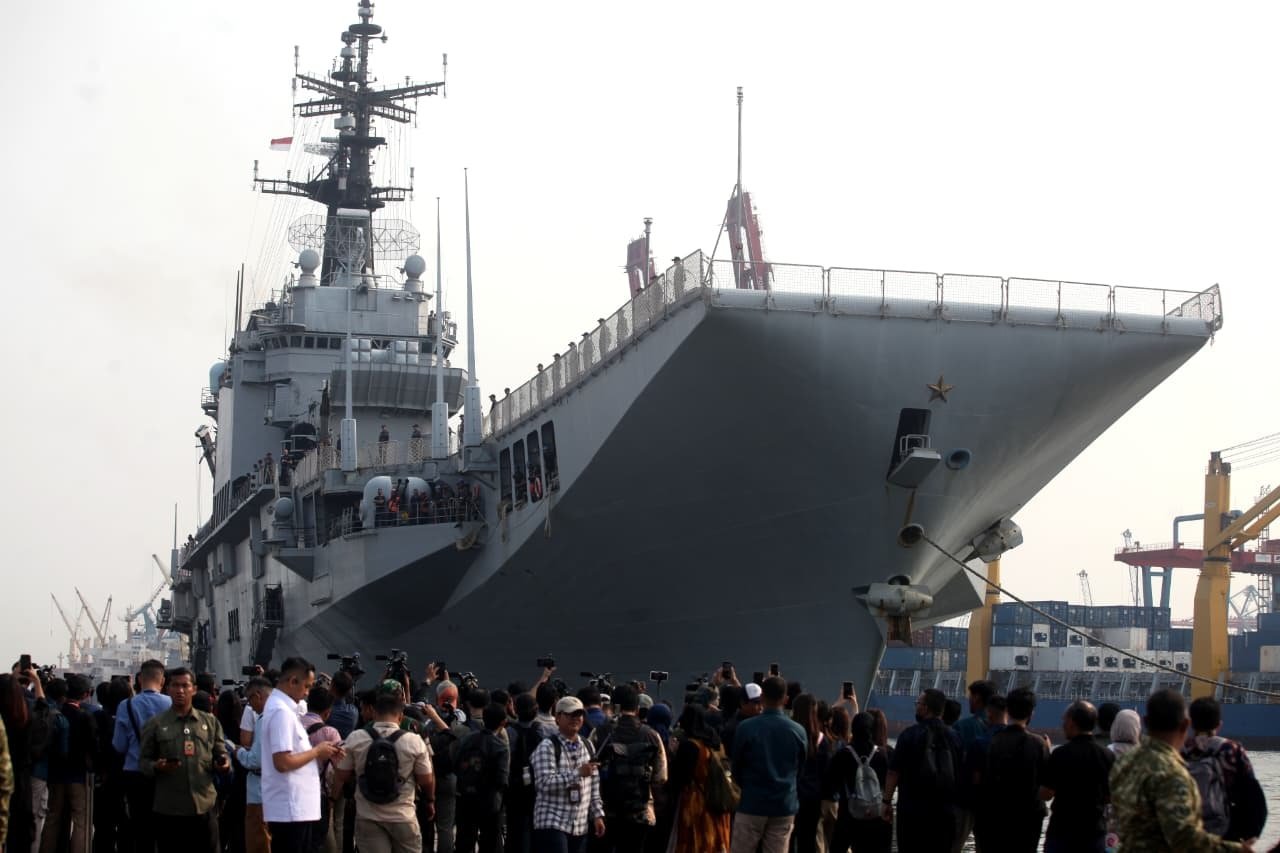 Giuseppe Garibaldi Bersandar di Tanjung Priok, Kapal Induk Italia Tiba di Jakarta