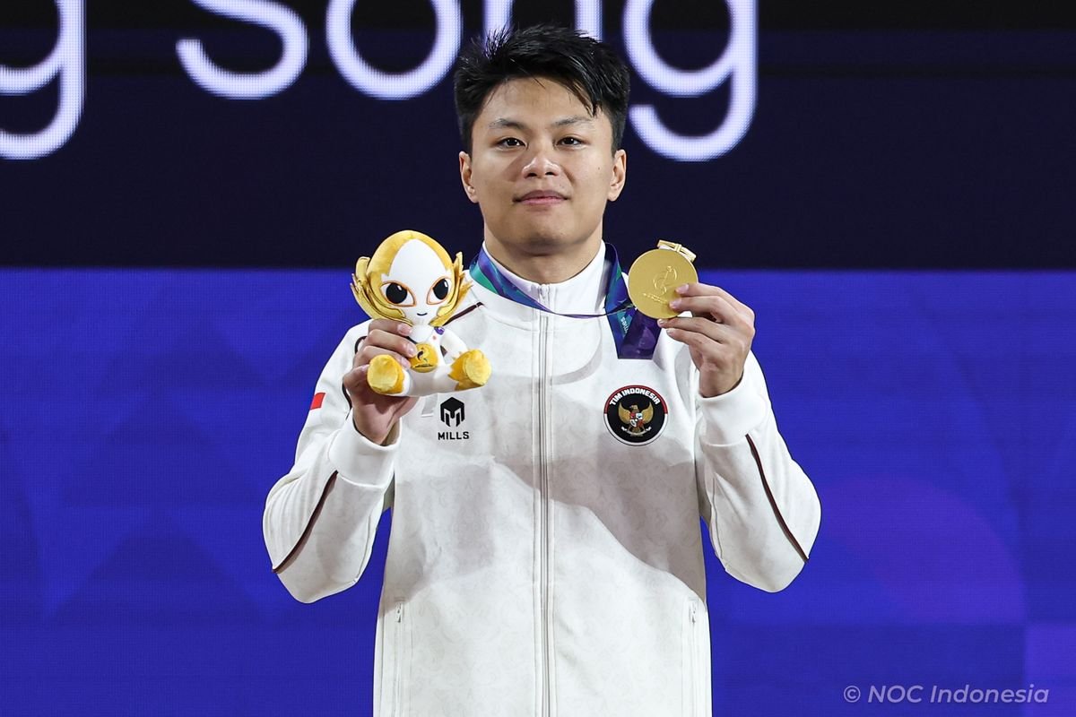 Rahmat Erwin Sumbang Emas untuk Indonesia dari Angkat Besi Asian Games 2026