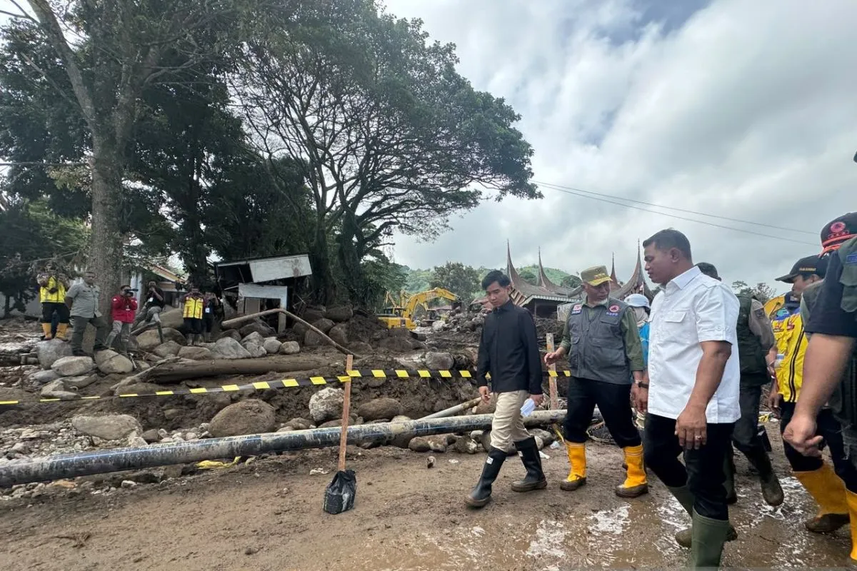 Wapres Gibran Minta Layanan Publik Tetap Berjalan Pascabencana Solok