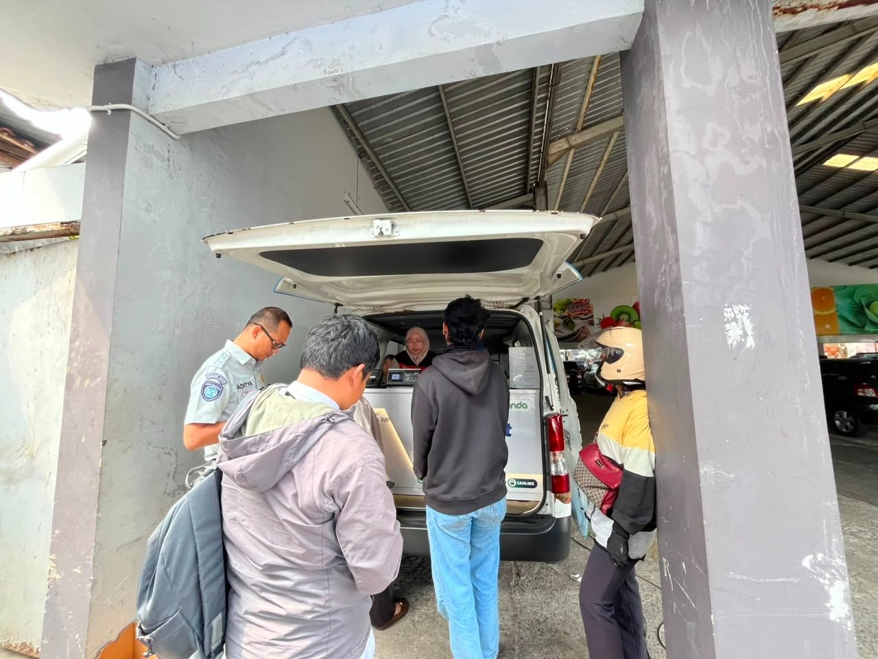 Dekatkan Layanan Kepada Masyarakat, Tim Pembina Samsat Kota Sukabumi Gelar Pemeriksaan PKB di Ciaul