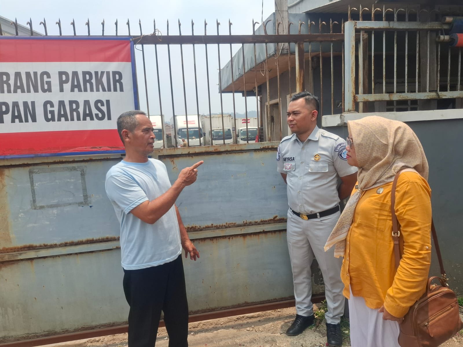 Tim Pembina Samsat Cibadak Kunjungi Sejumlah Perusahaan, Dorong Kepatuhan Pajak Kendaraan Bermotor