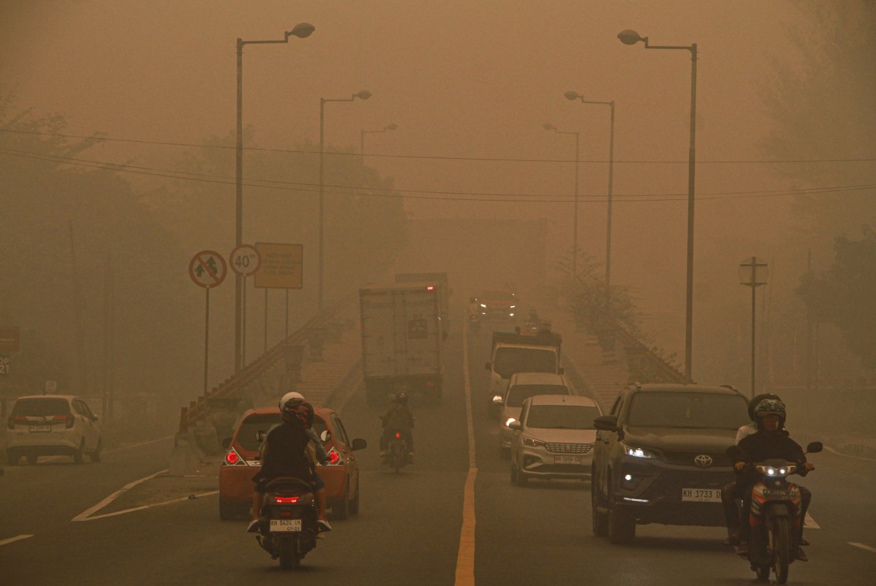 Karhutla Berlangsung Dua Bulan, Pemerintah Akui Pemadaman Masih Hadapi Kendala