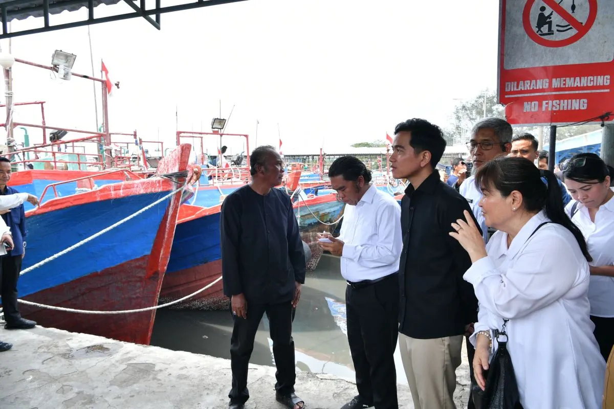 Gibran Minta Kendala Solar Bersubsidi untuk Nelayan Cilacap Segera Ditangani