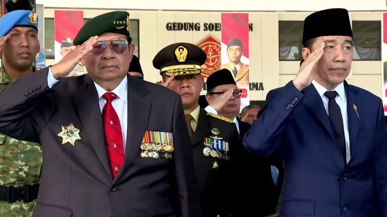 HUT ke-81 TNI, Jokowi dan SBY Duduk Berdampingan di Cilangkap