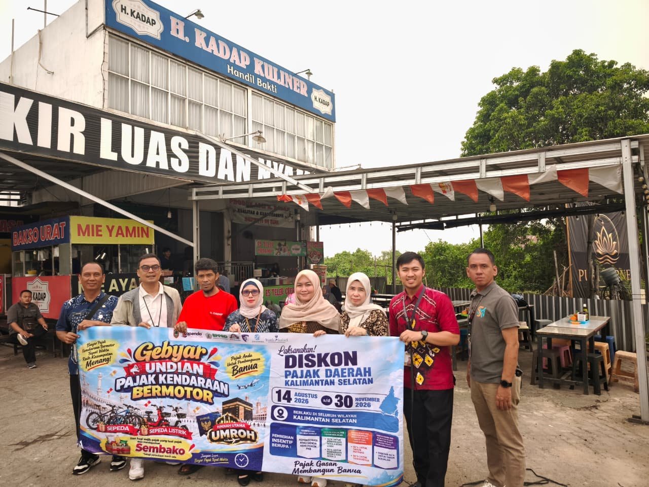 Tim Pembina Samsat Marabahan Sebarluaskan Informasi Diskon Pajak Daerah hingga ke Tempat Usaha