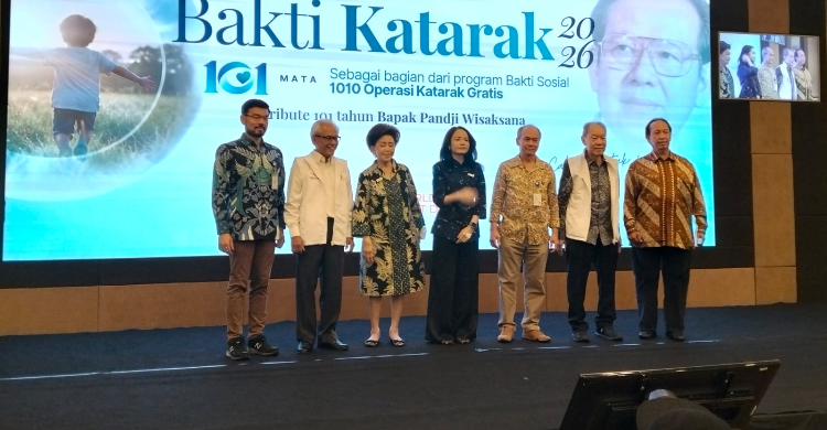 101 Tahun Pandji Wisaksana, 101 Pasien Dapat Operasi Katarak Gratis